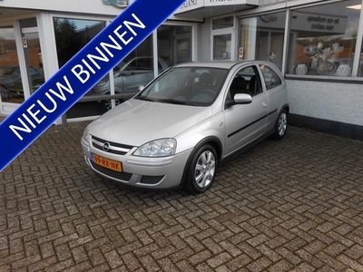 Opel Corsa 1.2-16V Silverline (bj 2005)