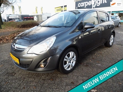 Opel Corsa 1.4-16V Anniversary Edition automaat top conditie