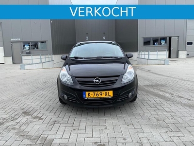 Opel Corsa 1.4-16V Cosmo