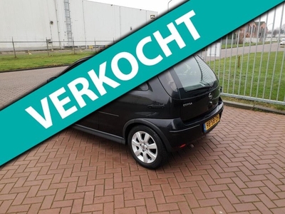 Opel Corsa 1.4-16V Silverline APK TOT 03-10-2020 !