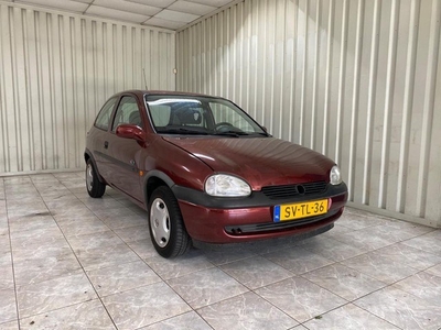 Opel Corsa 1.4i Strada