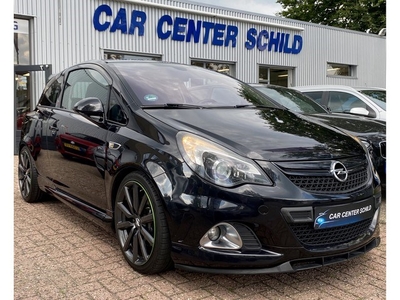 Opel Corsa 1.6-16V Turbo OPC Nürburgring Edition, LEDER