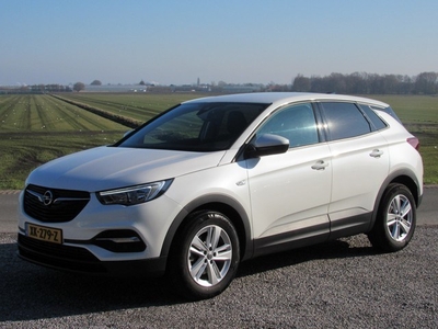 Opel Grandland X 1.2 Turbo automaat AIRCO-ECC NAVI