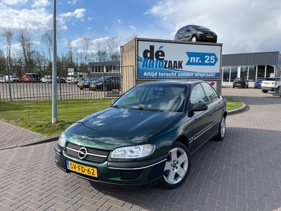 Opel Omega 2.0i-16V Sport