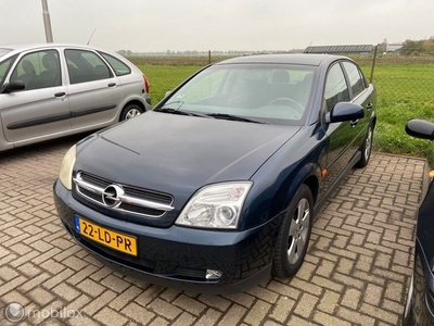 Opel Vectra 2.2-16V Elegance