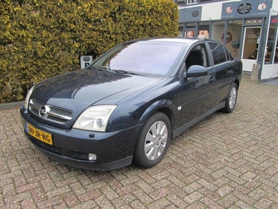 Opel Vectra 2.2 16V SDN (2002)