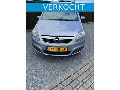 Opel Zafira 1.8 Essentia