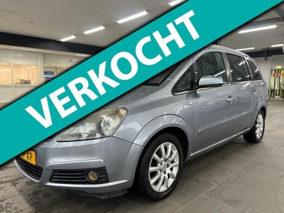 Opel Zafira 1.8 Executive 7-persoon navigatie half leer