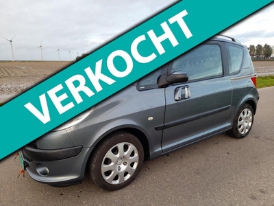 Peugeot 1007 1.4 Gentry , Airco , Gunstige km stand !