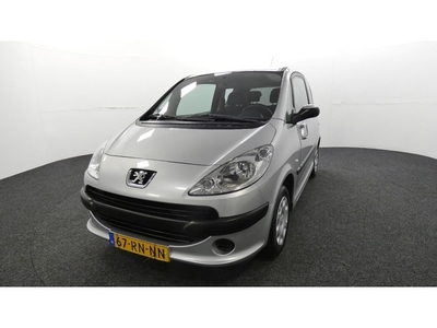 Peugeot 1007 1.4 Urban (bj 2005)