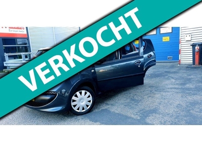 Peugeot 107 1.0-Airco/Elek Pakket/Nw APK/Garantie