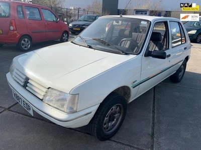 Peugeot 205 1.1 Colorline