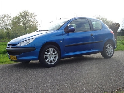 PEUGEOT 206 1.4 3D Air-line