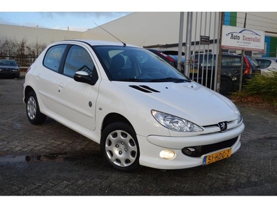 Peugeot 206 1.4 Génération bj08 airco elec pak