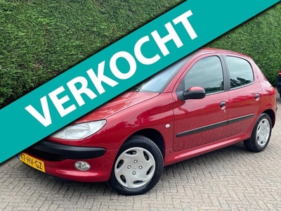 Peugeot 206 1.4 Gentry AUTOMAAT/E-RAMEN/AIRCO/2e Eigenaar/