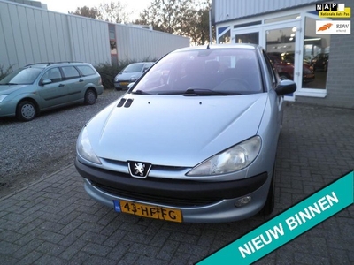 Peugeot 206 1.4 Gentry - Clima