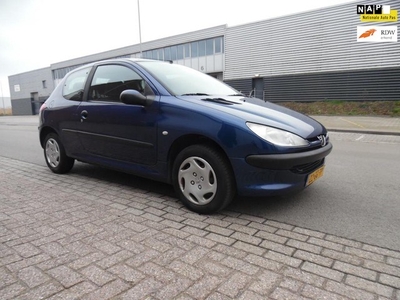 Peugeot 206 1.4 XT