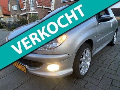 Peugeot 206 1.6-16V Quiksilver,AIRCO,LAGE KM.STAND,APK