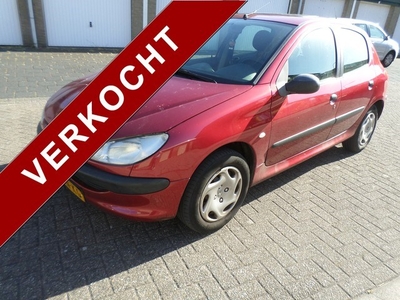 Peugeot 206 1.6-16V XT (2002)