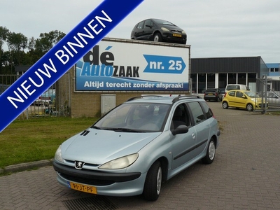 Peugeot 206 SW 1.4 X-line NW APK (bj 2002)