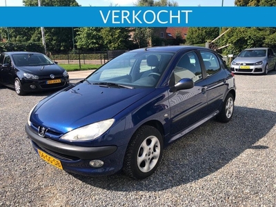 Peugeot 206 XR 1.4 !NEW-APK!! AIRCO!