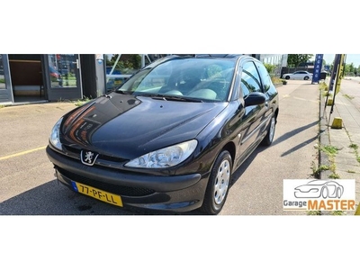 Peugeot 206 XT 1.4 HDI new apk