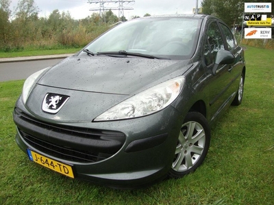 Peugeot 207 1.4 XR AIRCO