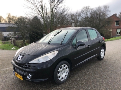 Peugeot 207 XS Première 1.4-16V