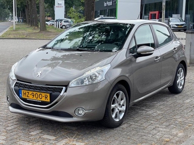 Peugeot 208 Blue Lease Executive 1.2 Active Hb 5 dre 203