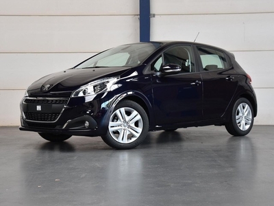 Peugeot 208 SIGNATURE 1.2 PURETECH 82PK RIJKLAAR