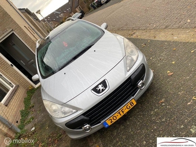 Peugeot 307 SW 2.0 HDiF XSi rijdt en schakelt perfect