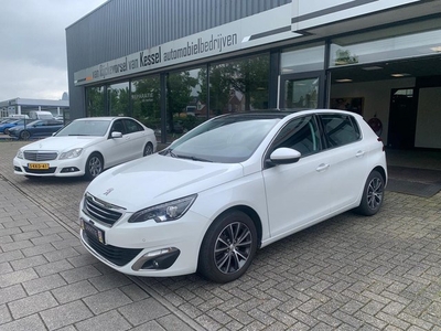 Peugeot 308 1.2 PureTech Allure Navi Pano