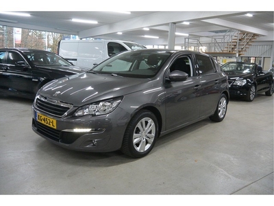 Peugeot 308 1.2 PureTech Blue Lease Executive Navi ECC Pano