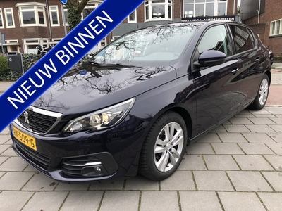 Peugeot 308 1.2 PureTech Blue Lease Executive panoramadak