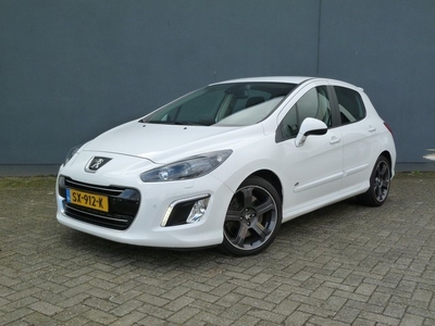 Peugeot 308 1.6 THP GTi 200PK Navigatie Xenon (bj 2011)