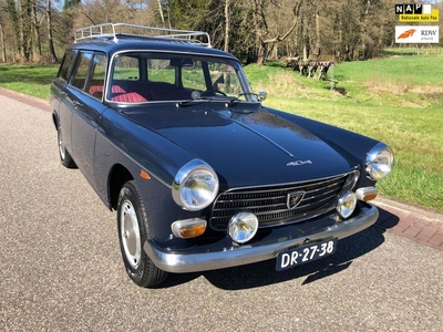 Peugeot 404 STIONCAR DE LUXE