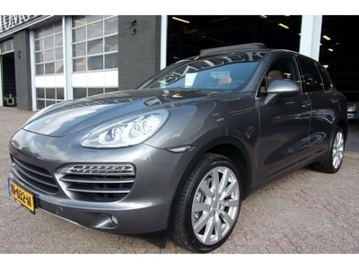 Porsche Cayenne 3.0 d platinum edition tt s NWE APK