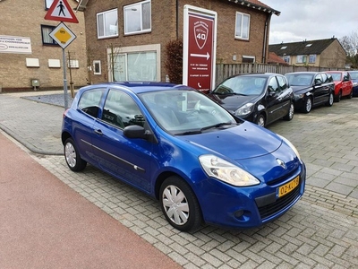 Renault Clio 1.2 16V 75 Special Line NAVI!