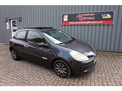 Renault Clio 1.2-16V Rip Curl Airco.Pano dak Audio