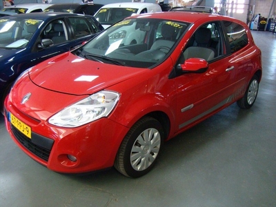 Renault Clio 1.2 Authentique **IN PRIJS VERLAAGD**