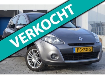 Renault Clio 1.2 Night & Day Luxe Panorama Navi Leer