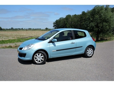 Renault Clio 1.2 TCE Rip Curl AIRCO CRUISECONTROLE TREKHAAK