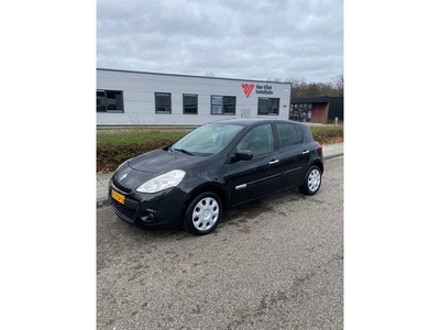 Renault Clio 1.5 dCi Authentique 5-deurs AIRCO