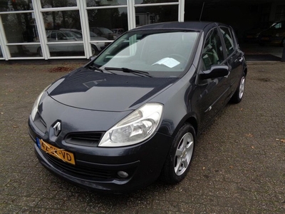 Renault CLIO CLIO; 1.6 16V 82 KW E4