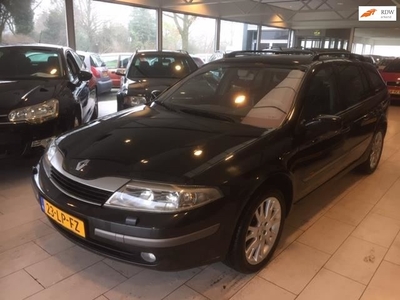 Renault Laguna Grand Tour 1.8-16V Expression leer, clima