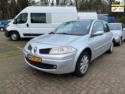 Renault Mégane 1.6-16V Business Line