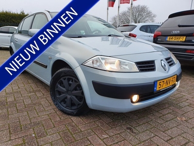 Renault Mégane 1.6-16V Expression Comfort (bj 2004)