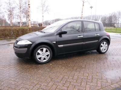 Renault Mégane 1.6-16V Expression Luxe lpg g3