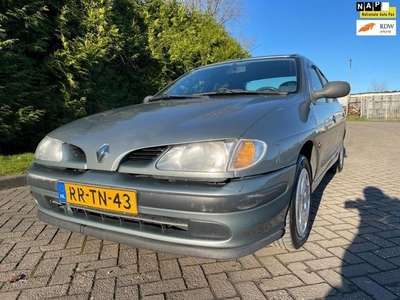 Renault Mégane Sedan RN 1.6eEasy,Bj 1997,N.A.P,Weinig Km