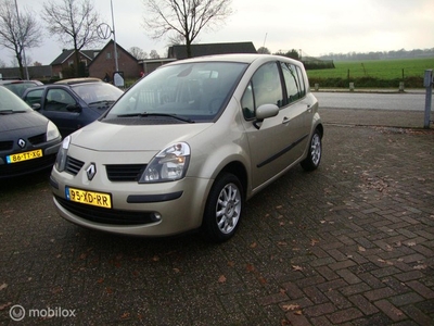 Renault Modus 1.2-16V Dynamique mpv